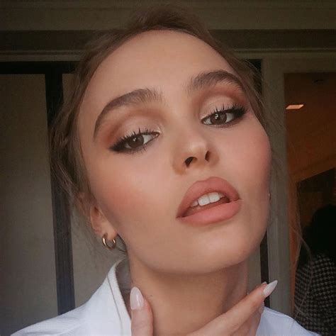 lily rose depp makeup artist.